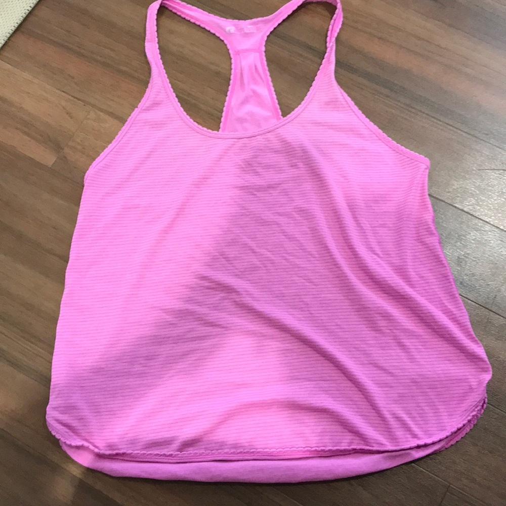 Pink Lululemon Razorback. Great condition!!